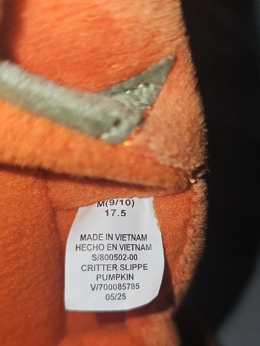 Old Navy Kid Medium 9/10 Orange PumpkinJack O'Lantern Plush Slip-On Slippers New